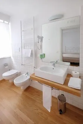 Classic Tek Büyük Yataklı Oda