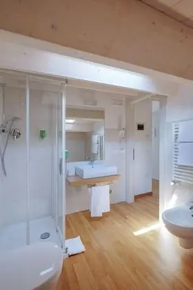 Classic Tek Büyük Yataklı Oda