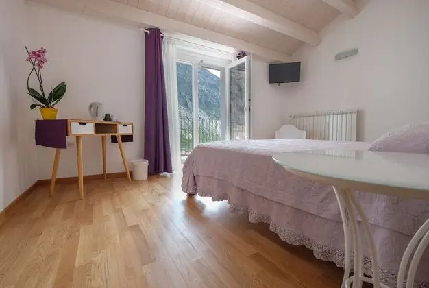 Tek Büyük Yataklı Oda, Teras