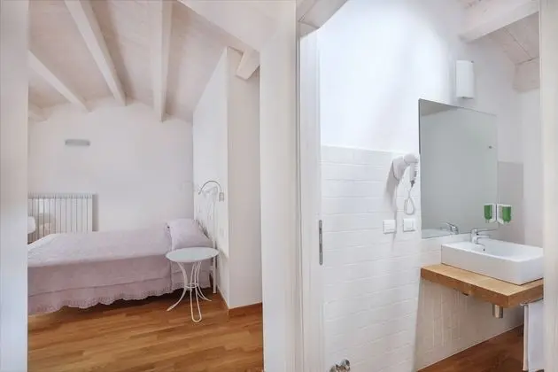 Tek Büyük Yataklı Oda, Teras