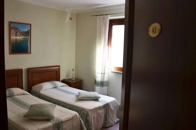 Tek Büyük veya İki Ayrı Yataklı Oda