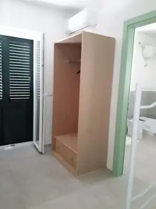 Dört Kişilik Oda, Teras, Bahçe Manzaralı (Emilio)