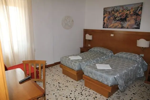 Dört Kişilik Oda