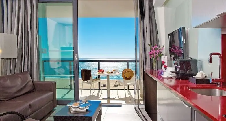 Deluxe Süit, Deniz Manzaralı (2 Adults + 2 Children)