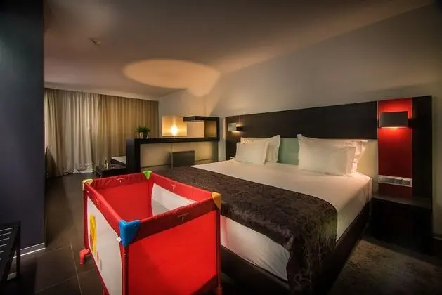 Superior Süit, Şehir Manzaralı (2 Adults + 2 Children)
