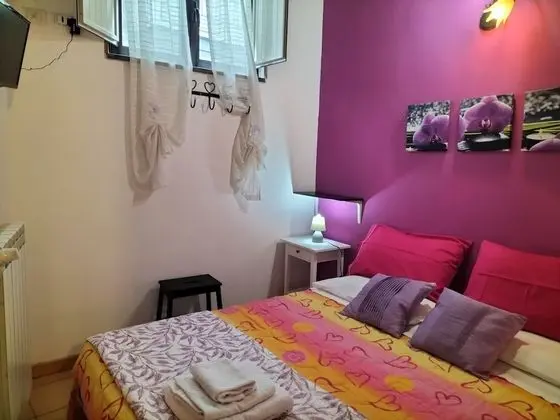 Economy Tek Büyük veya İki Ayrı Yataklı Oda