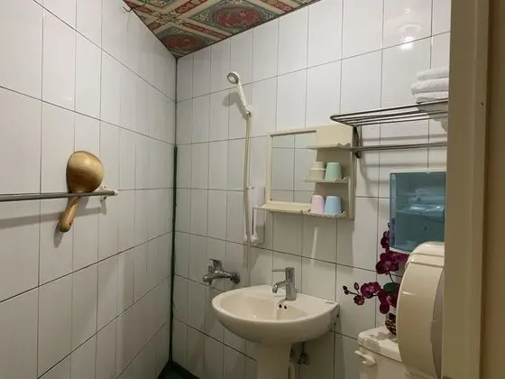 Basic Dört Kişilik Oda, 2 Çift Kişilik Yatak (乙)