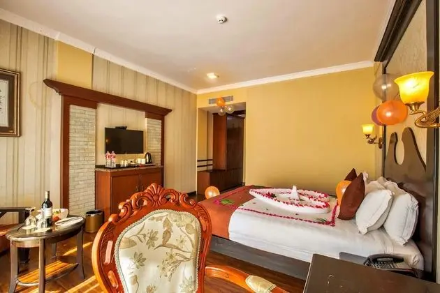 Deluxe Tek Büyük Yataklı Oda