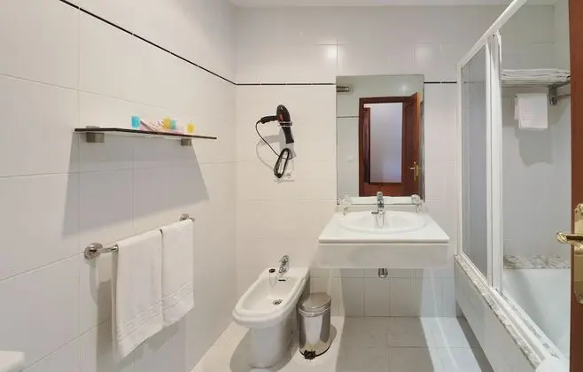 Tek Büyük veya İki Ayrı Yataklı Oda