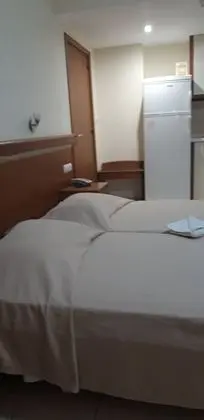 Classic Tek Büyük Yataklı Oda