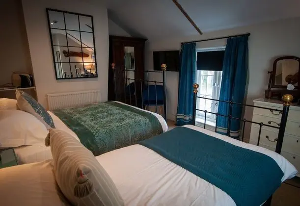 Üç Kişilik Oda, Banyolu/Duşlu (Family (Sleeps 3))