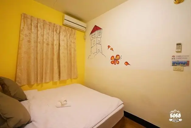 Tek Büyük Yataklı Oda, 1 Çift Kişilik Yatak, Ortak Banyo