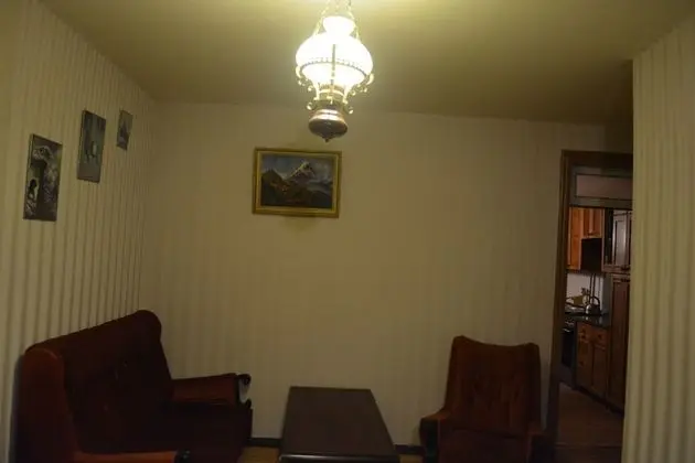 Tek Büyük Yataklı Oda, Ortak Banyo