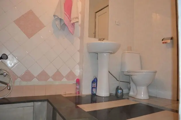 Tek Büyük Yataklı Oda, Ortak Banyo