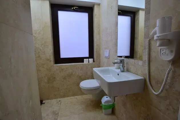 Comfort Tek Büyük Yataklı Oda