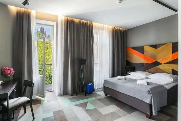 Design Tek Büyük Yataklı Oda