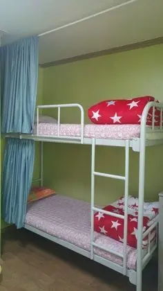 Ortak Ranzalı Oda, Sadece kadınlar için