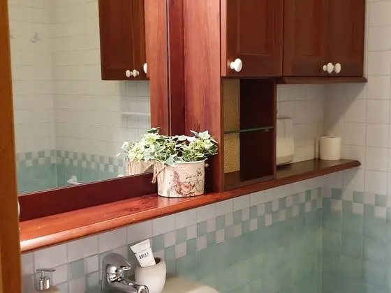Tek Büyük Yataklı Oda, 1 Çift Kişilik Yatak, Ortak Banyo, Şehir Manzaralı (Paola)