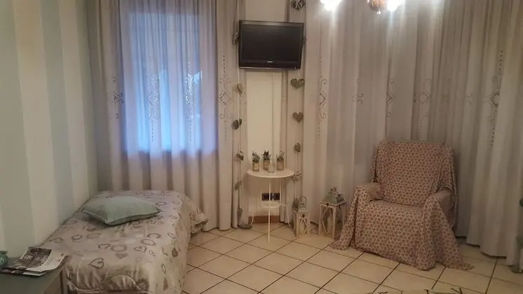 Üç Kişilik Oda, Birden Çok Yatak, Ortak Banyo (Giorgia)