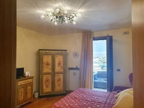 Üç Kişilik Oda, Özel Banyo (Adriana)