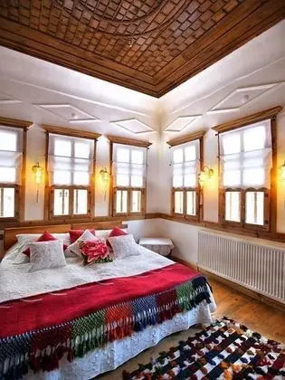 Standard Tek Büyük veya İki Ayrı Yataklı Oda