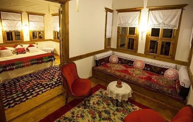 Standard Üç Kişilik Oda