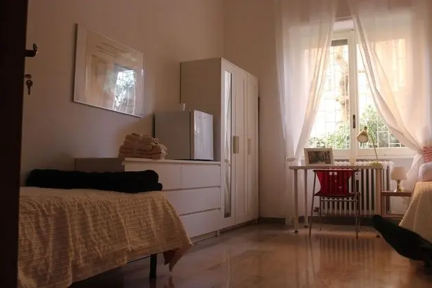 Üç Kişilik Oda, Ortak Banyo (Bianca)