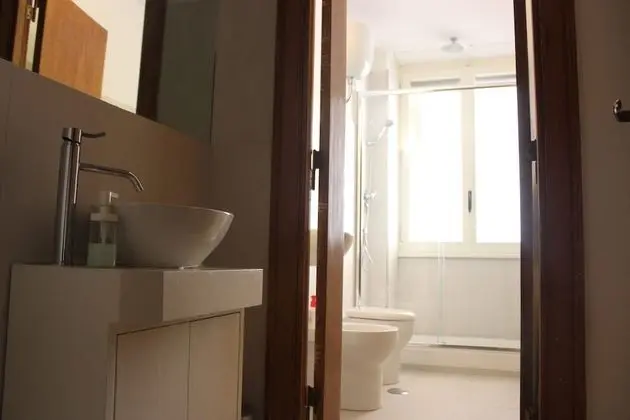 Üç Kişilik Oda, Ortak Banyo (Bianca)