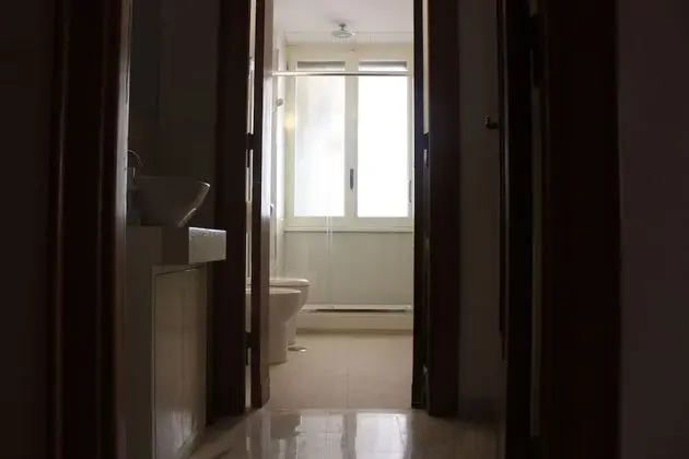 Üç Kişilik Oda, Ortak Banyo (Bianca)
