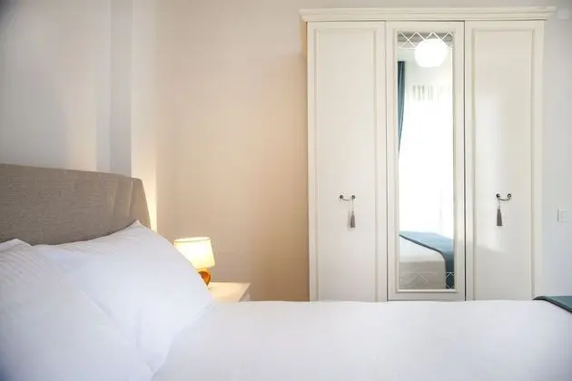 Family Suite, Accessible, Pool View