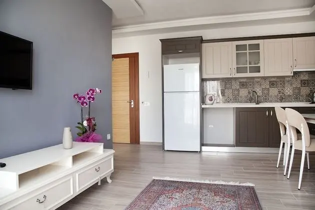 Family Suite, Accessible, Pool View