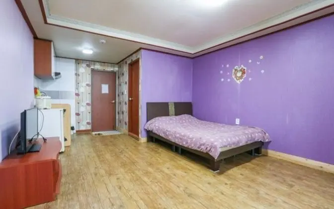 Oda (Room 202)