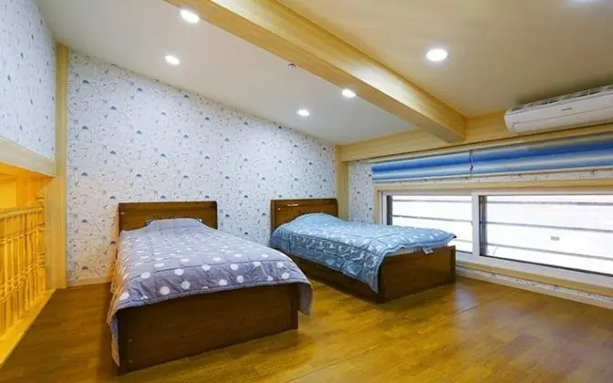 Oda (Bucking Gum (3F Unshared House 264m) )