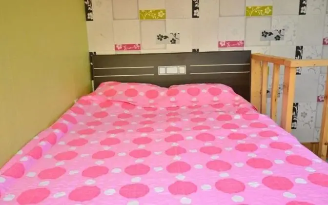 Oda (Room 102 Purple Room)