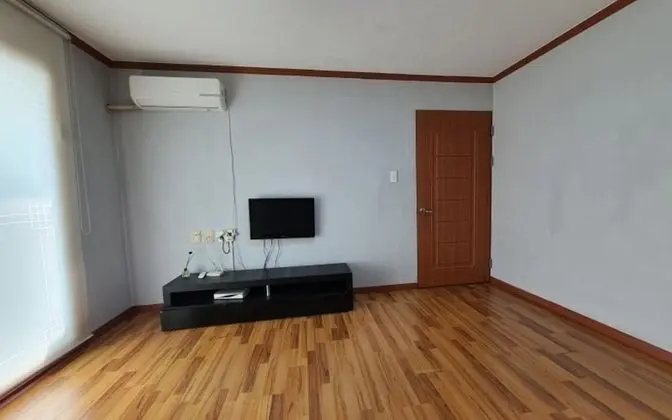 Oda (Room 202)