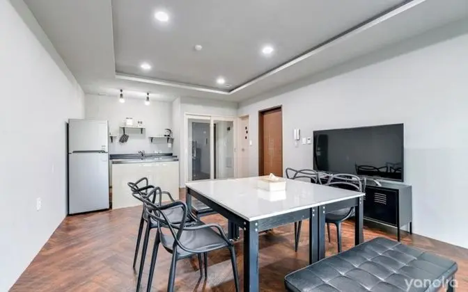 Oda (Mini Two Bedroom 202)
