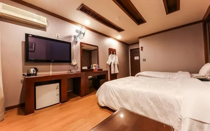 Oda (Twin Bedroom (Daecheon Harbor View))