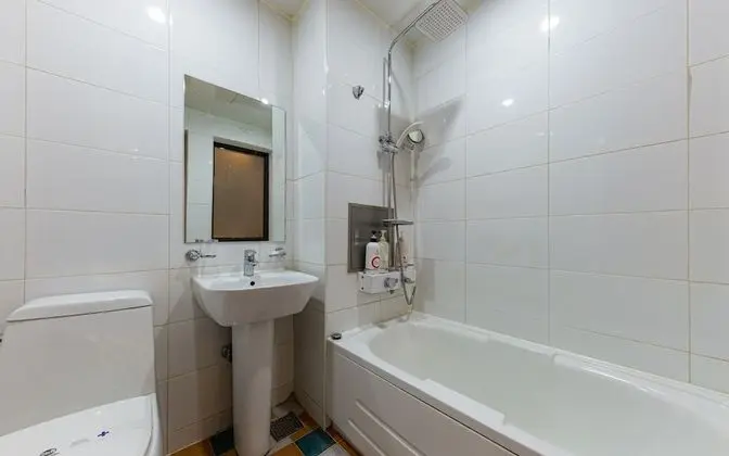 Oda (Business Twin (Netflix available))