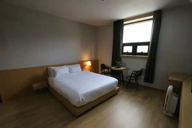 Standard Tek Büyük Yataklı Oda