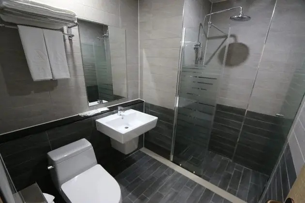 Standard Tek Büyük Yataklı Oda