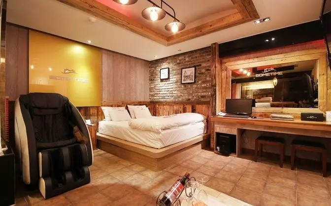 Oda (VIP (Free Netflix viewing styler equi)