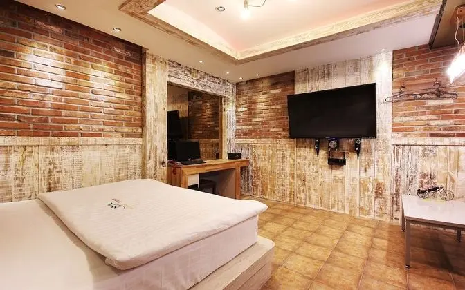 Oda (VIP (Free Netflix viewing styler equi)