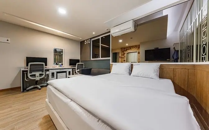 Oda (VVIP (2 Gaming PC/Netflix Available/S)