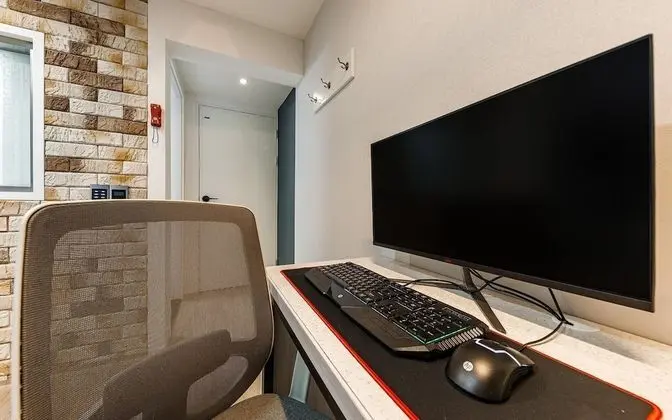 Oda (VVIP (2 Gaming PC/Netflix Available/S)