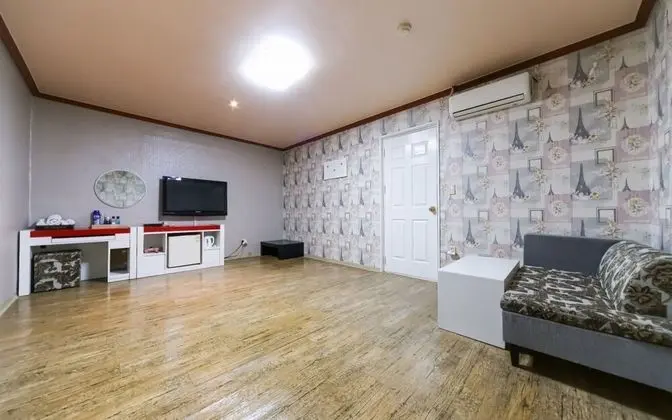 Oda (Family room (up to 5 people))