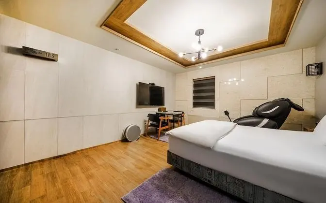 Oda (Suite (1room 1parking 2:30h))