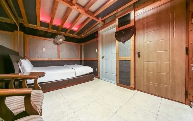 Oda (Standard Room)
