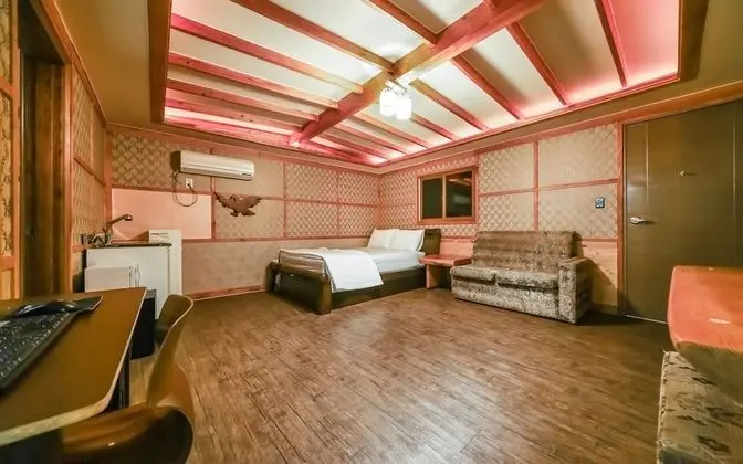 Oda (VIP (2room family room))