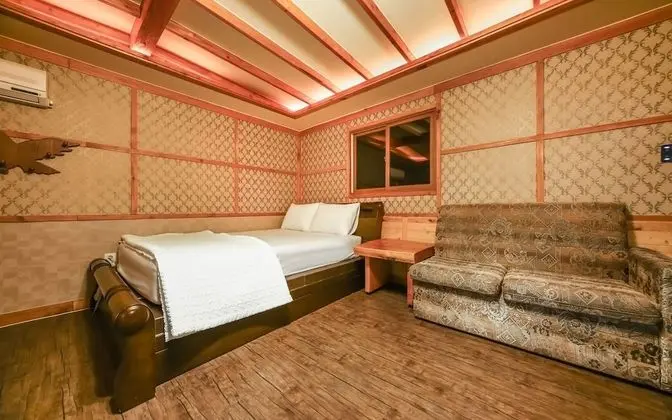 Oda (VIP (2room family room))