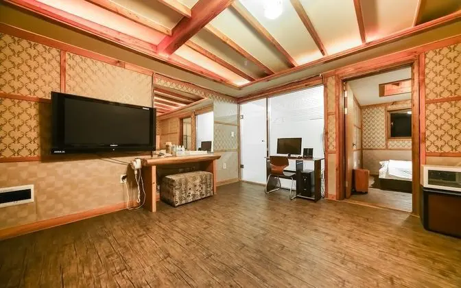 Oda (VIP (2room family room))